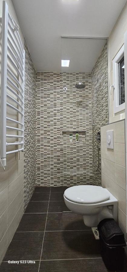 Ekonomic Apartmani Golubovci Экстерьер фото