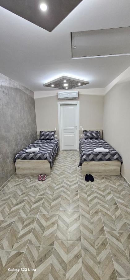 Ekonomic Apartmani Golubovci Экстерьер фото